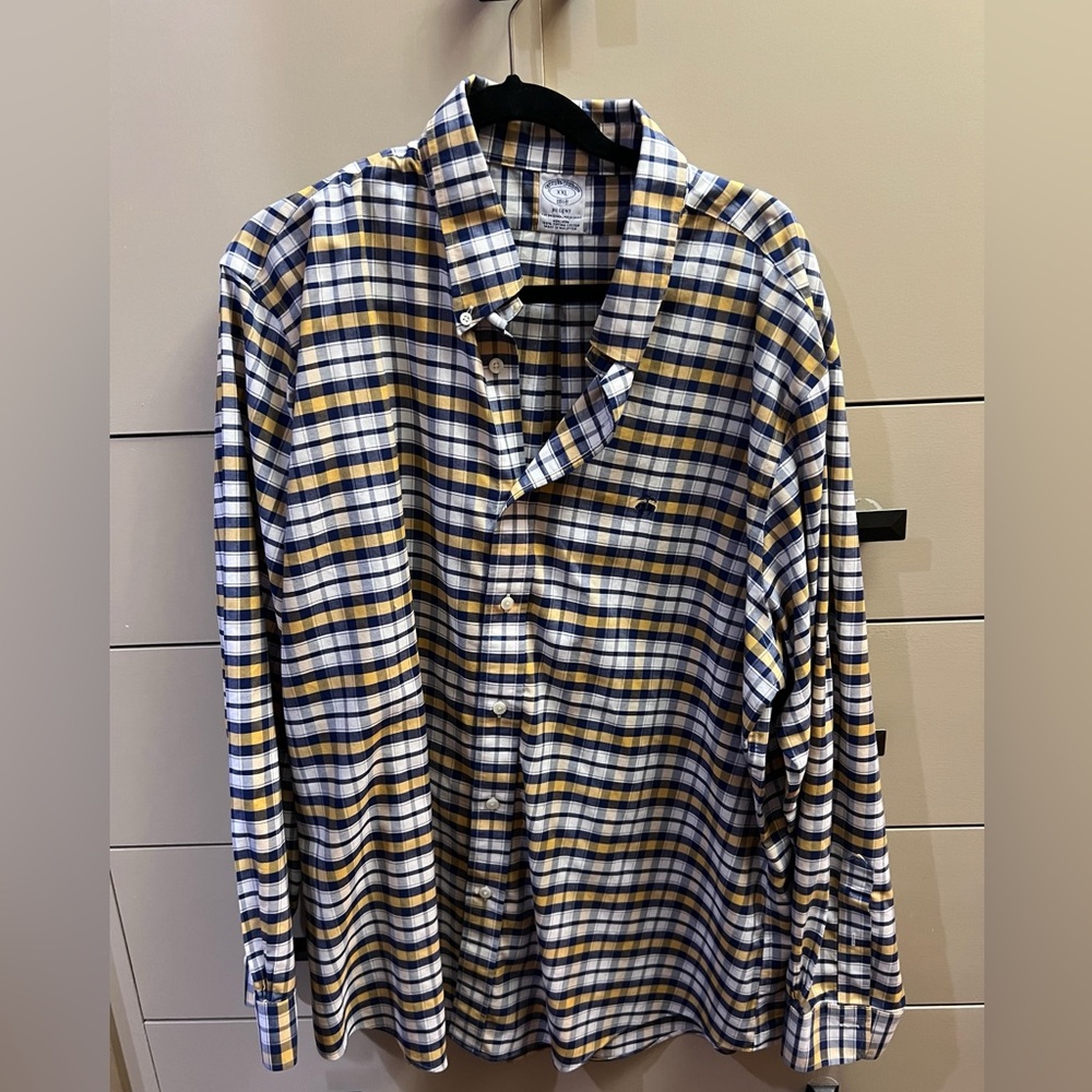 Brooks Brothers button down XXL great condition